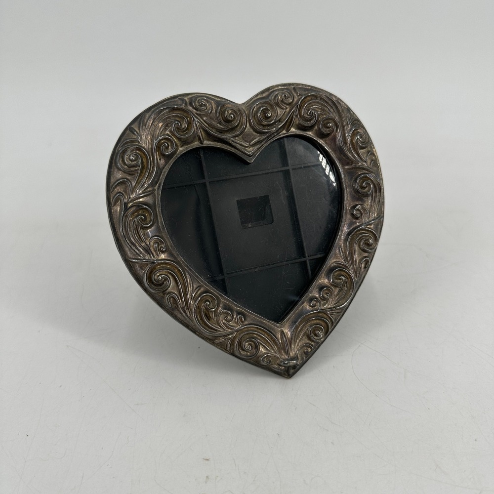 Vintage Heart Shaped Ornate Scroll Silver Tone Tabletop Picture Frame